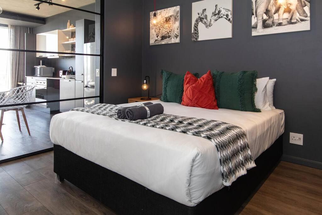 7th Floor Wex1 703 * Cape Town