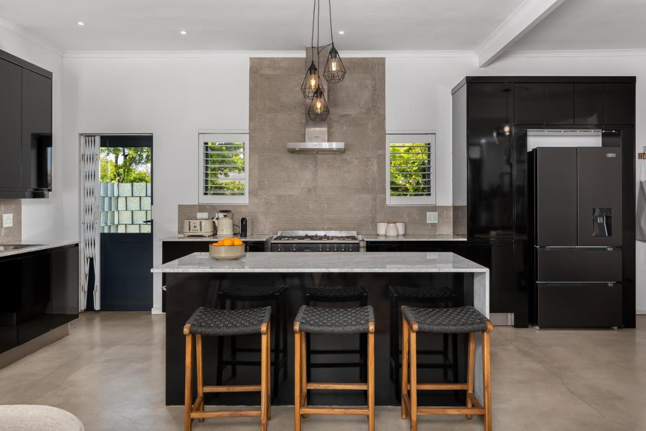 Holiday home Luxury Oasis, Lifestyle Villa, Pool & Gym *