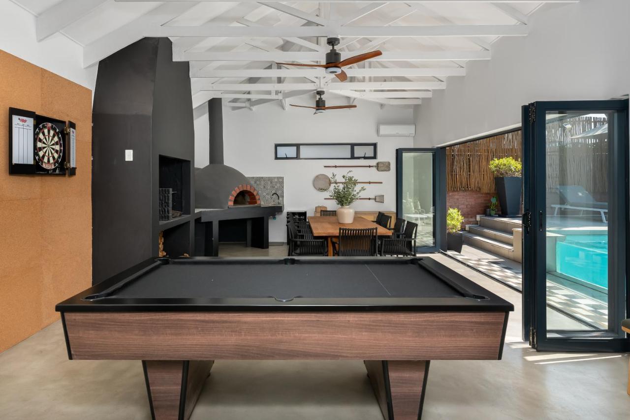 Luxury Oasis, Lifestyle Villa, Pool & Gym Holiday home Cape Town