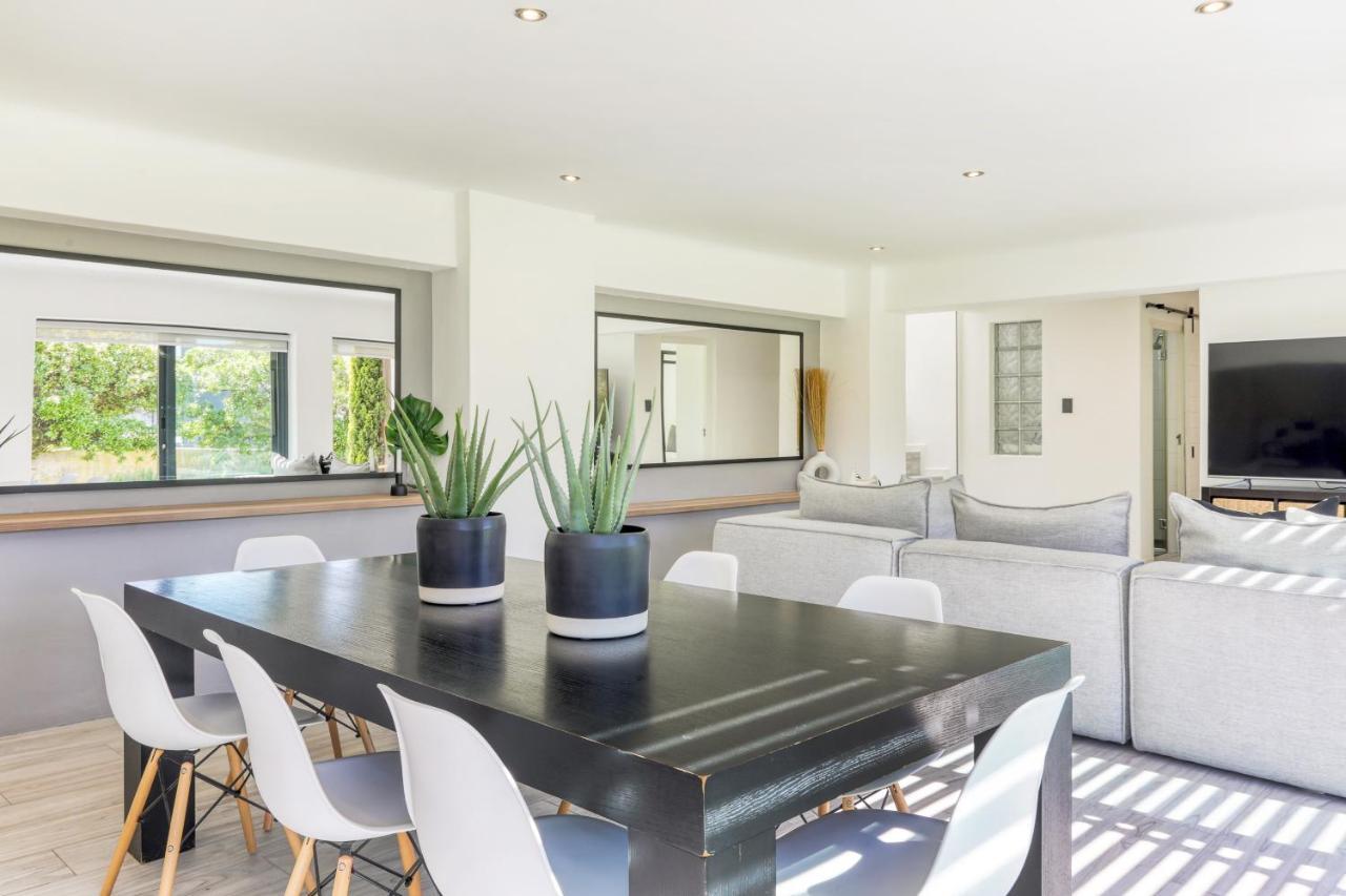 Maison De La - Luxury Camps Bay With Pool And Ocean View Villa *