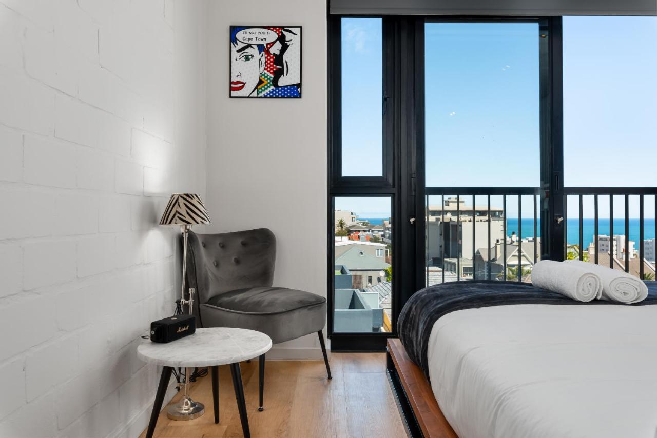 Apartment Stylish Fresnaye Studio - The Ivory 403 Cape Town