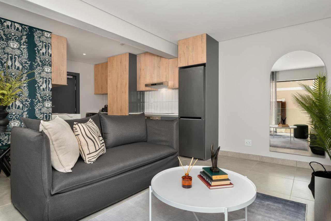 3 On Albany Luxury Apartment *