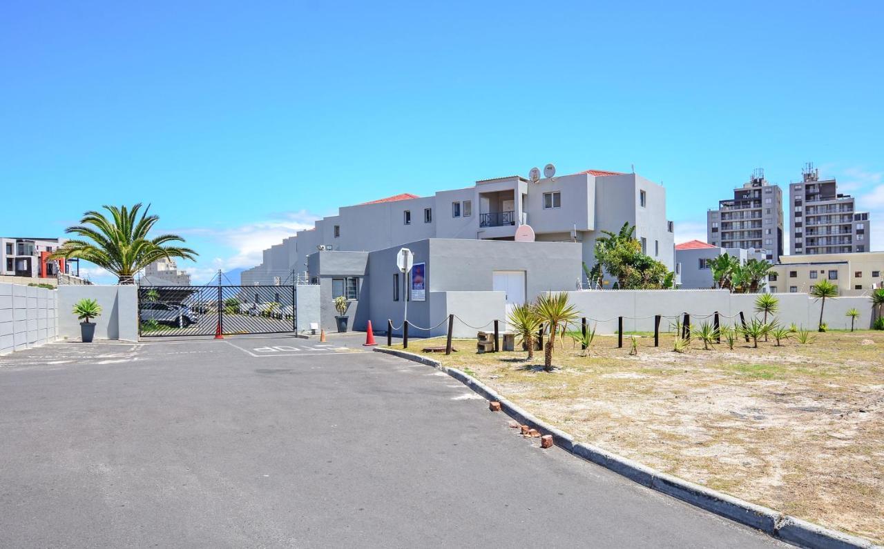 Apartment 49 Mont Serrat Blouberg *