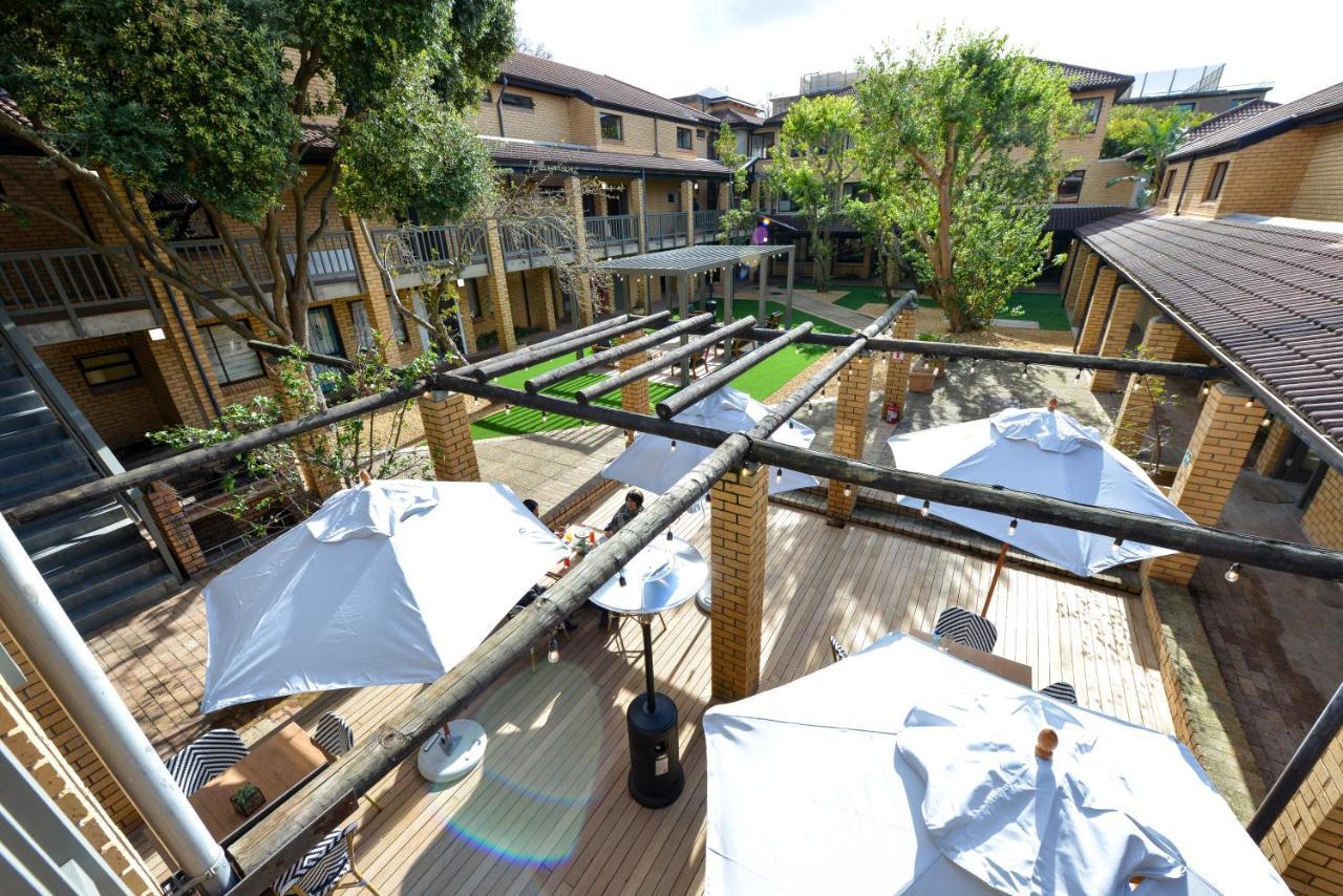 Africa House Aparthotel