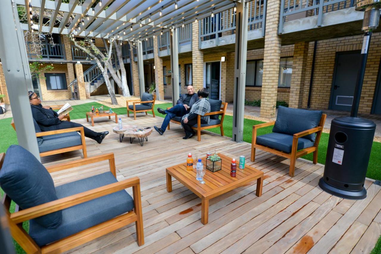 Africa House Aparthotel 3*