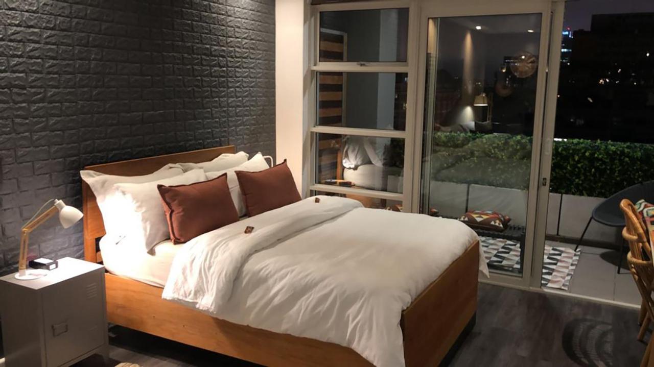 Urban Pad With Cape View * Cape Town