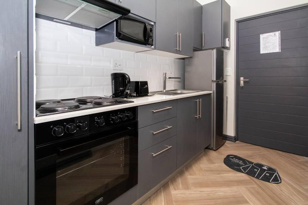 103 Sussex Mews, Woodstock
