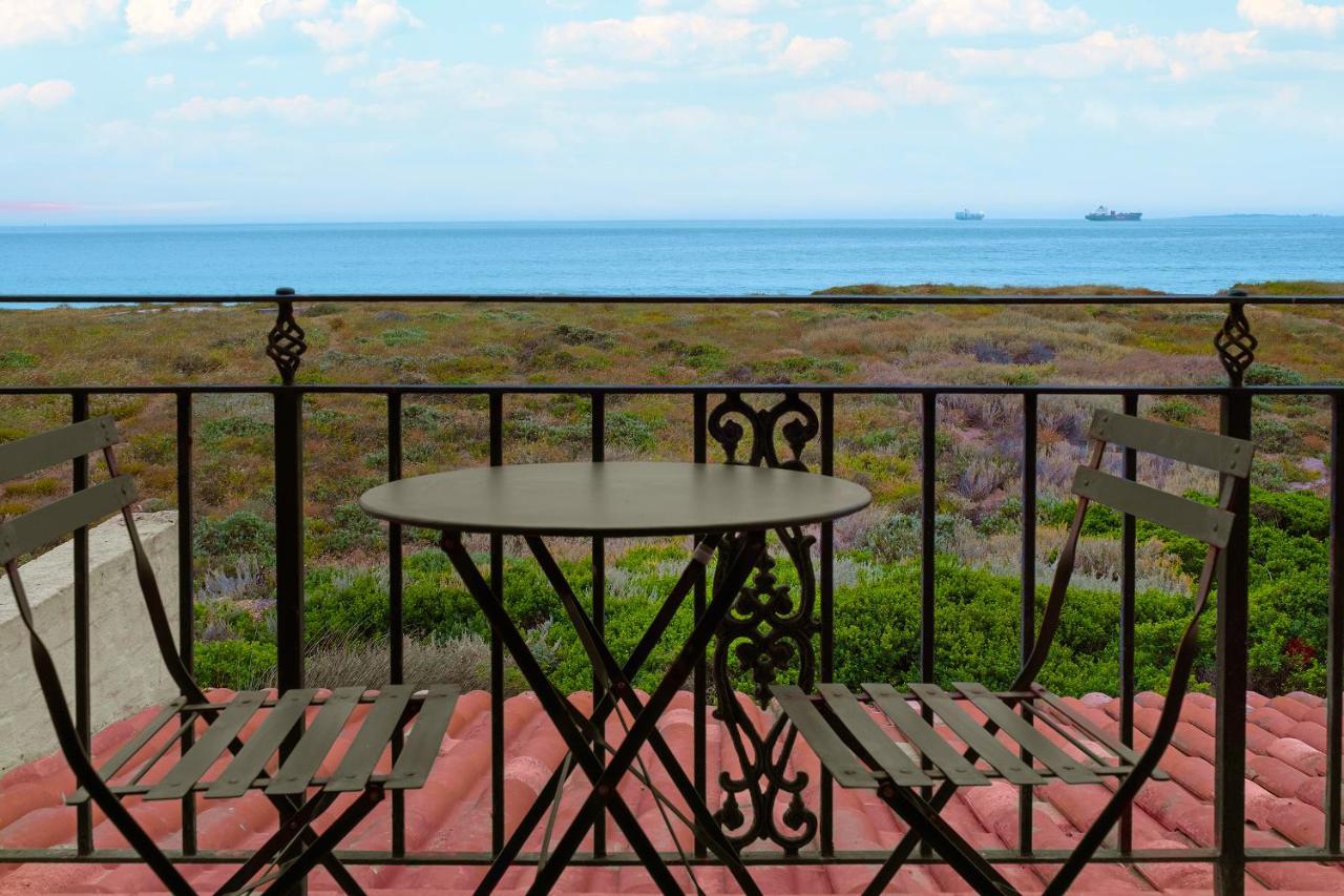 Villa Beachfront Tuscan Sunset Beach Cape Town