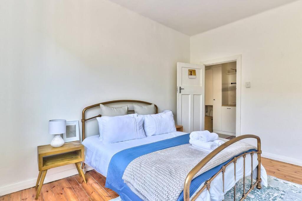 Westminster 2 Bedroom In Sea Point *