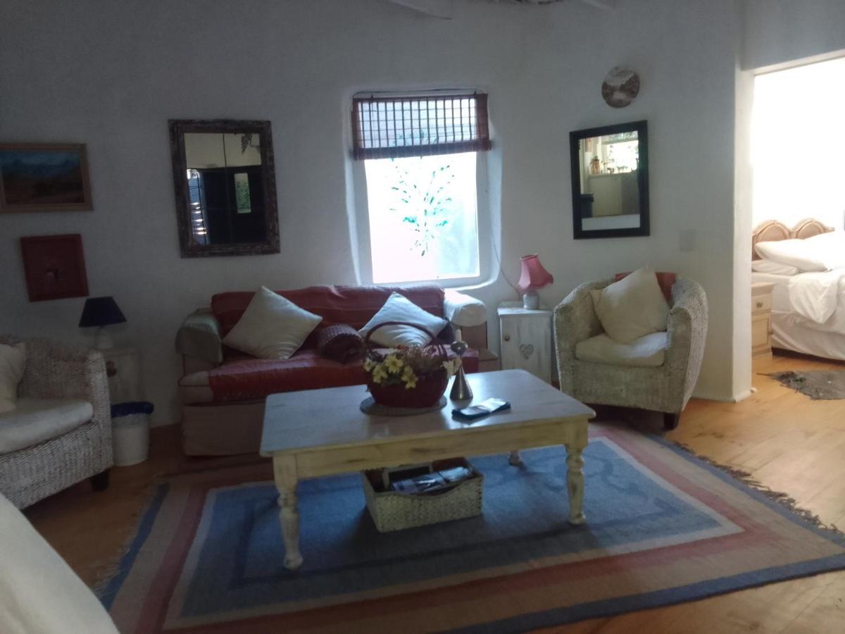Apartment Hobbit House