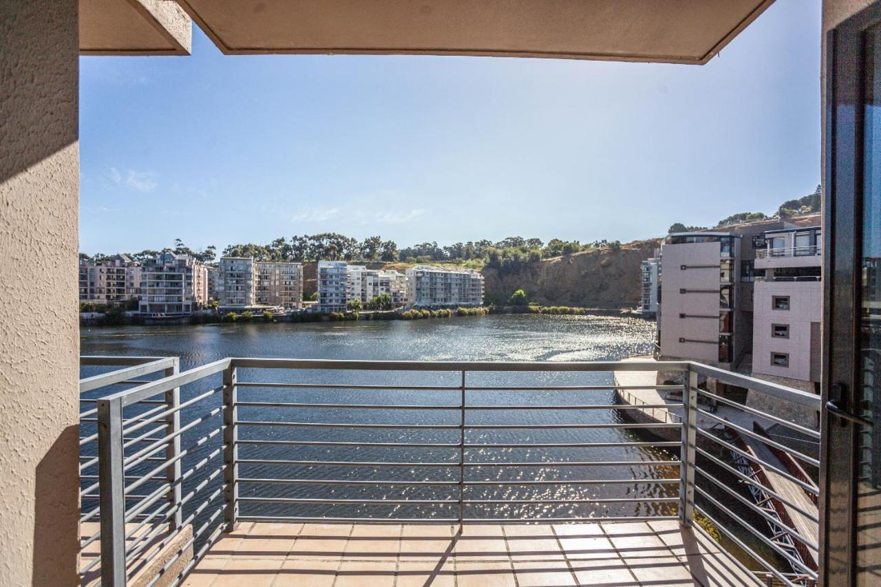 Falcon Crest 41, Howick Road, Tyger Waterfront, Bellville Apartment *