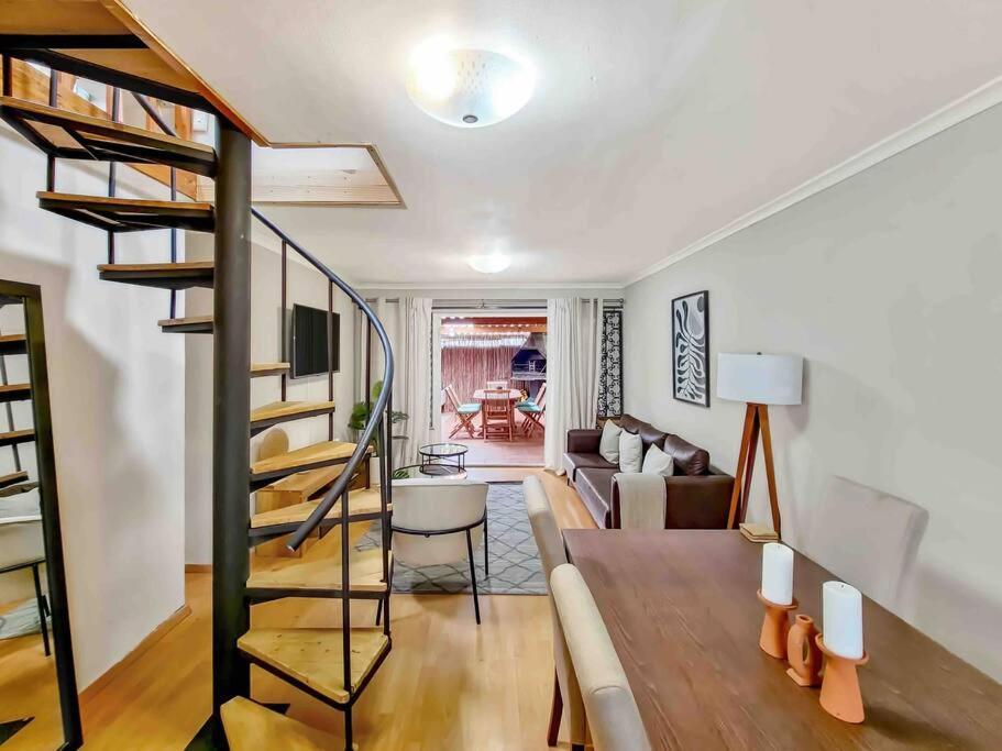 Self Check In-family Home-4 Km From Blouberg Apartment