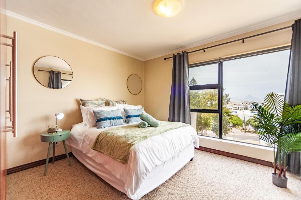 Beachfront 3rd Floor 2 Bedroom W Communal Swimming Pool- B16 Blouberg Apartamento Cidade Do Cabo