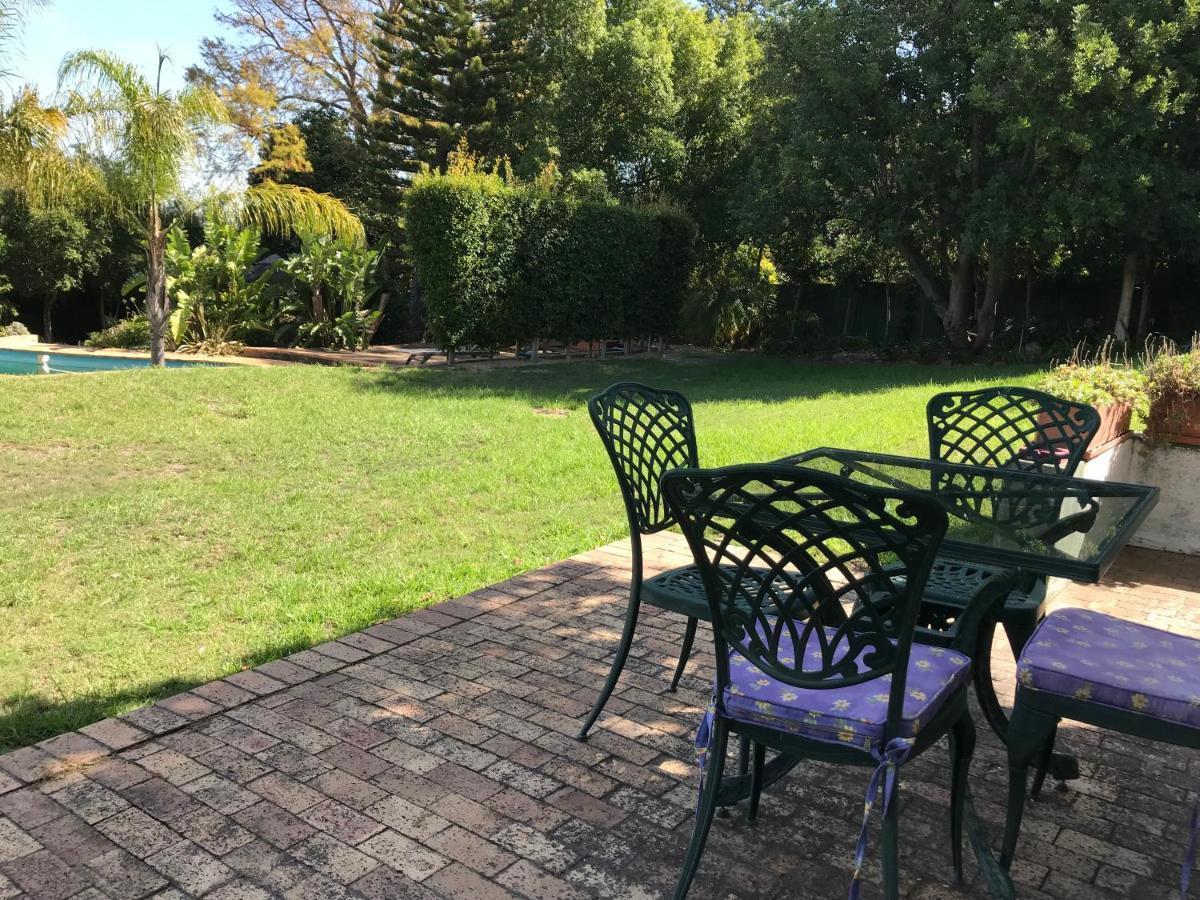 Tolbos Garden Apartment