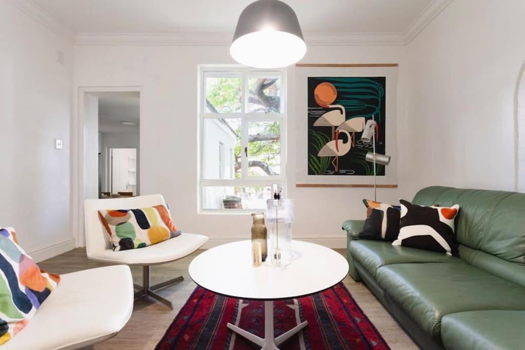 Roeland Terrace 2b Apartment