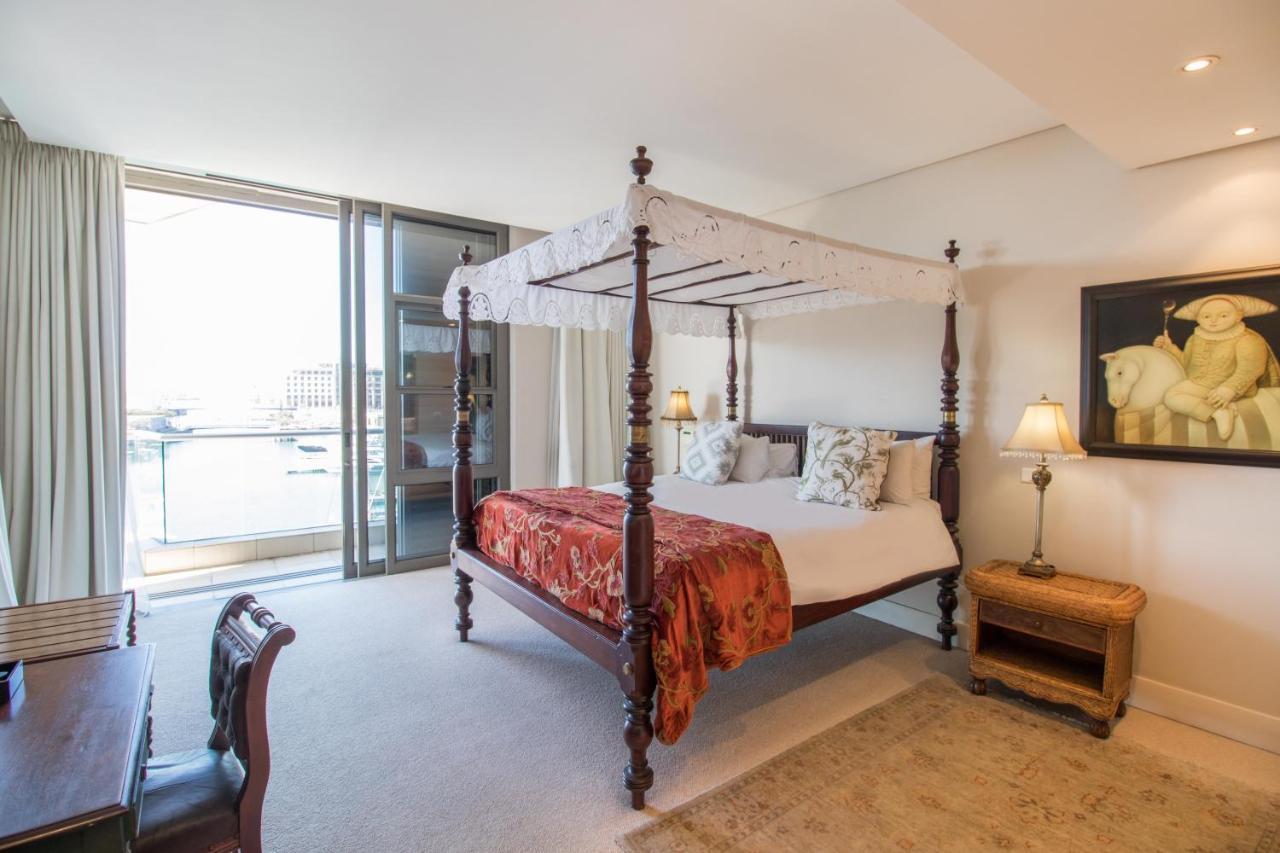 Apartment Waterfront Marina 2 Bedroom Yacht View Cape Town