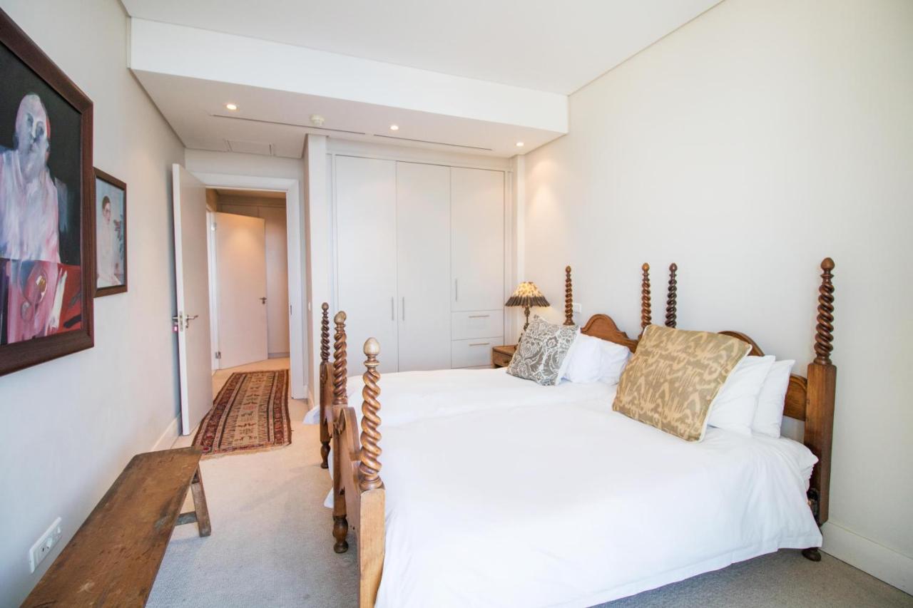 Waterfront Marina 2 Bedroom Yacht View Apartment