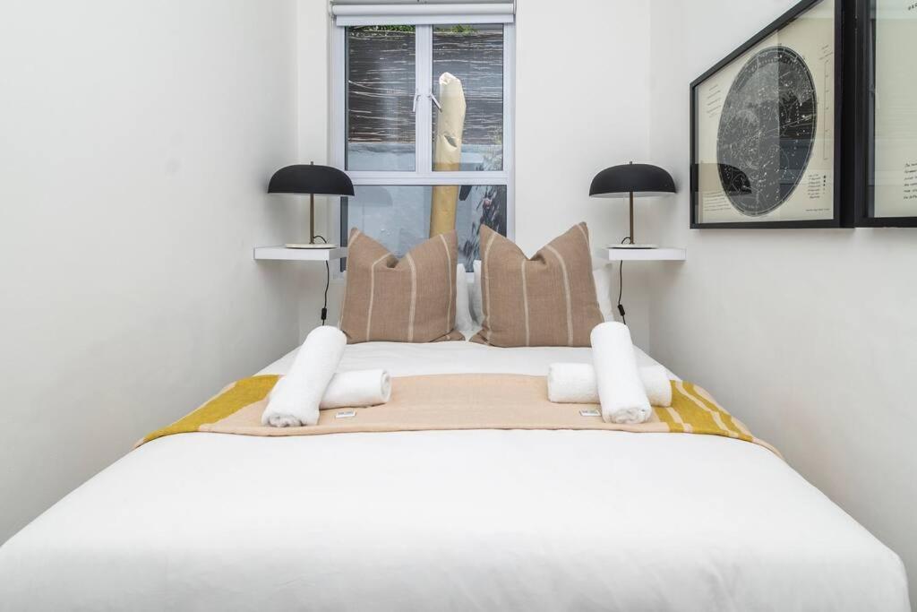 Apartment Contemporary Two Bedroom House In Greenpoint *
