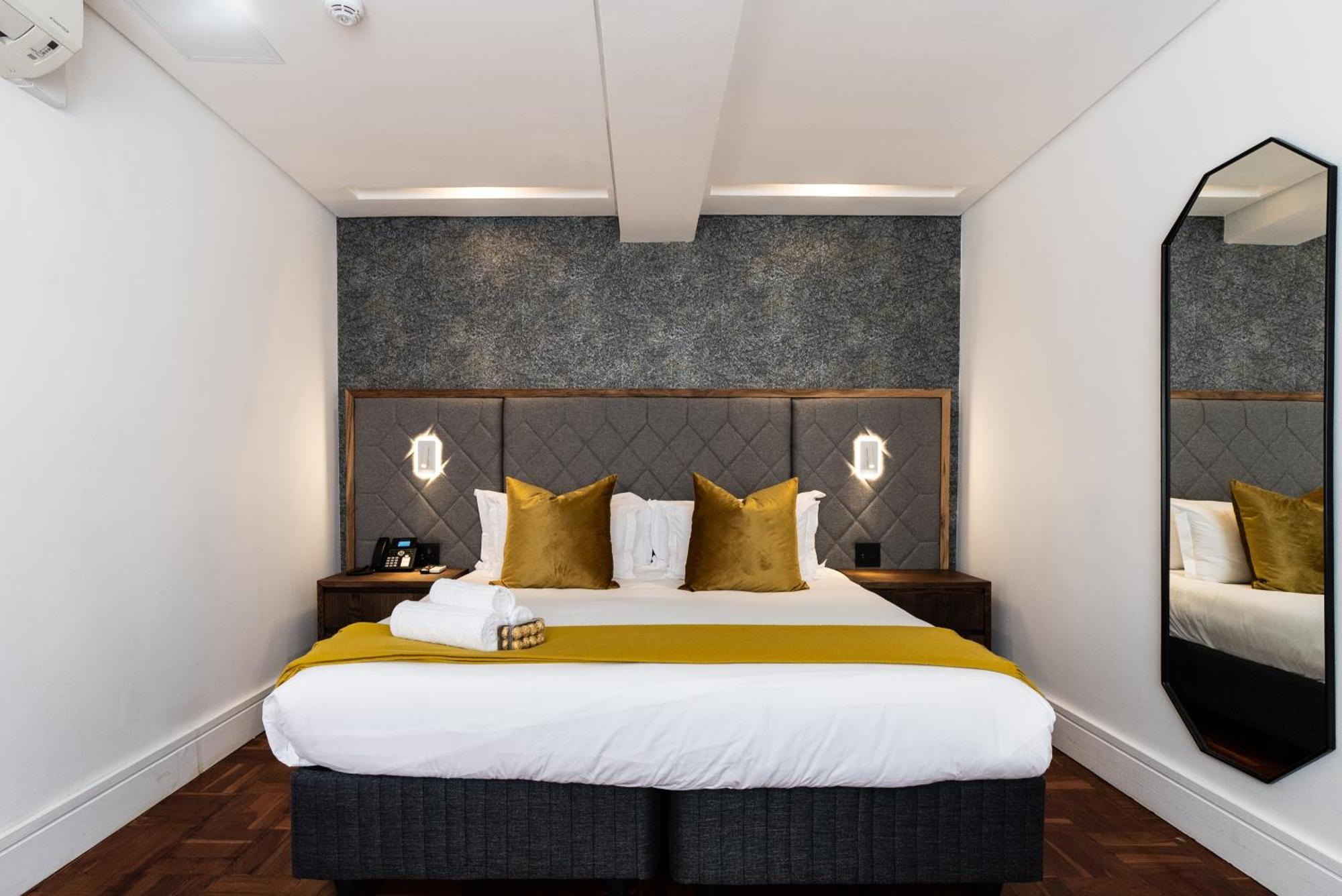 Cape Diamond Boutique Hotel