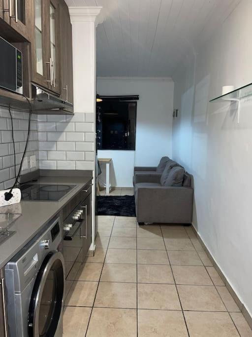 Apartamento Rest Easy With 24/7 Security
