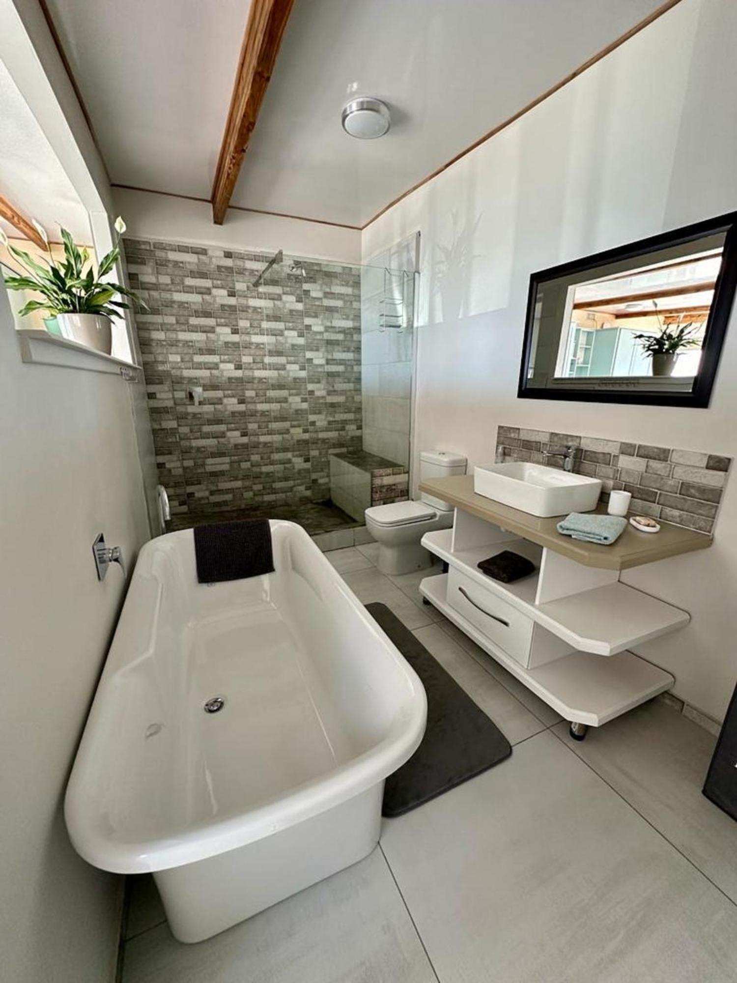 Bed & Breakfast Blue Bay Bayview Cape Town