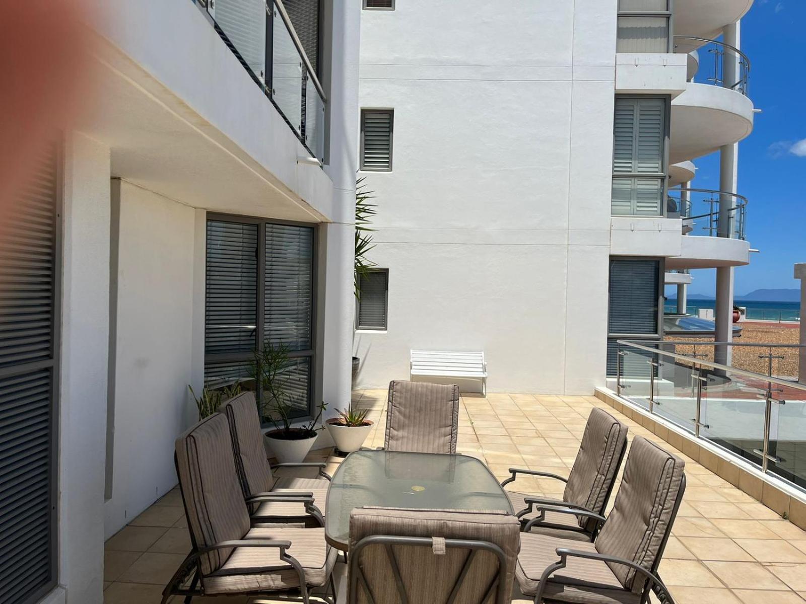 502 Hibernian Towers Apartment