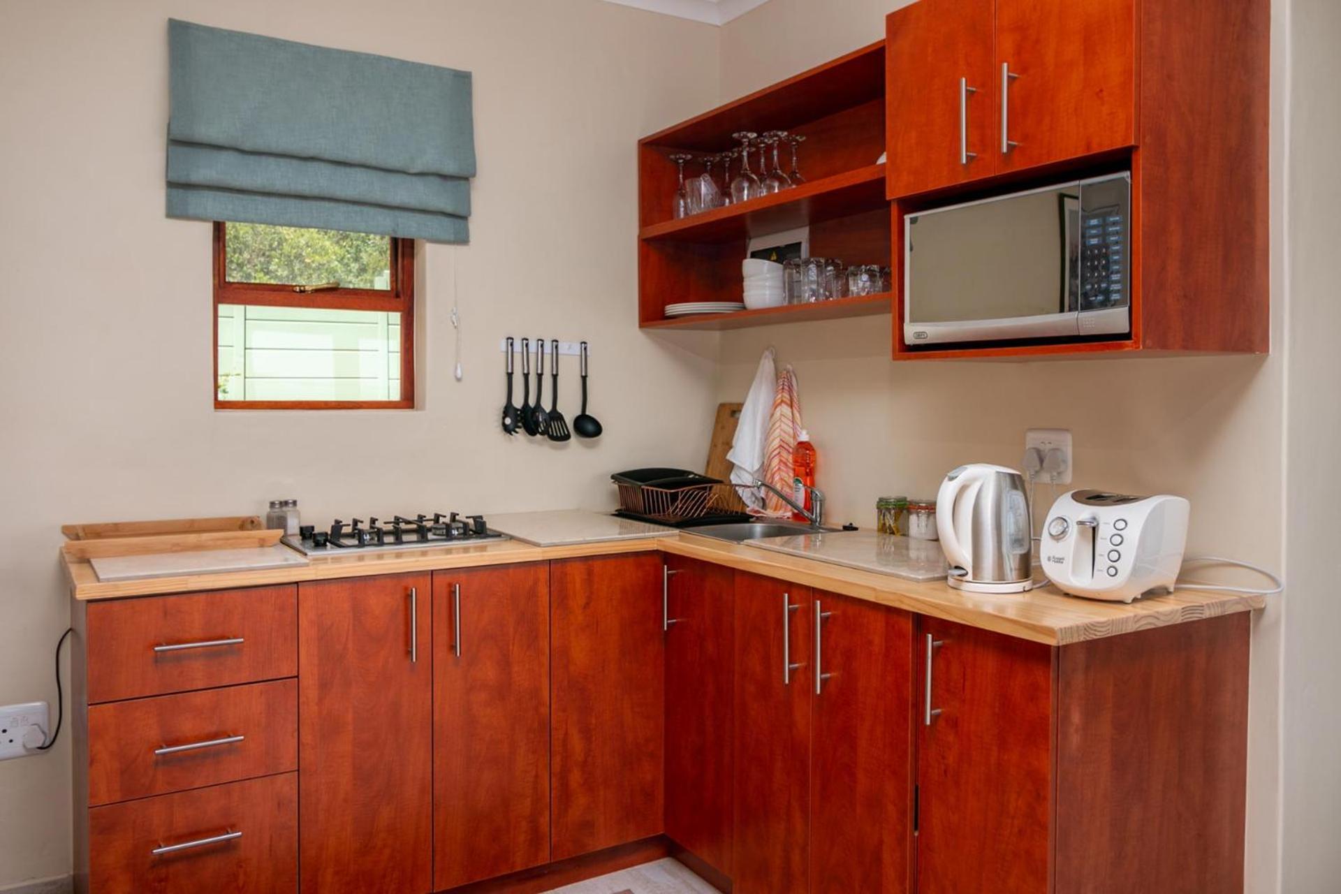 Le Gaulois Luxury Apartments, Sleeps 2, Sea Views