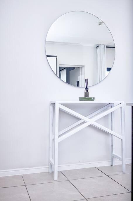 1d - Serene Retreat Of Parklands Apartment *