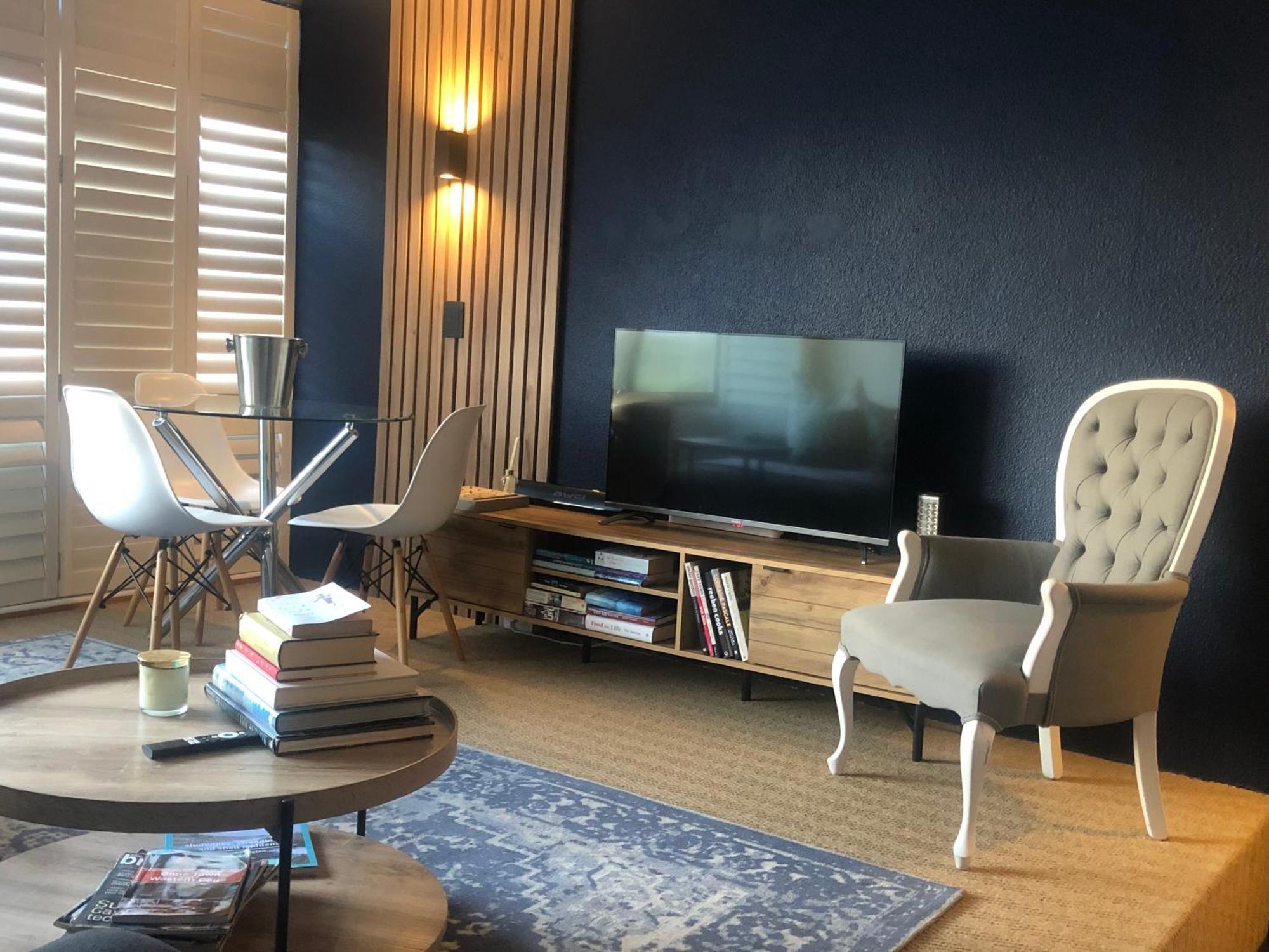 Blue In Mouille Point Apartment Cape Town