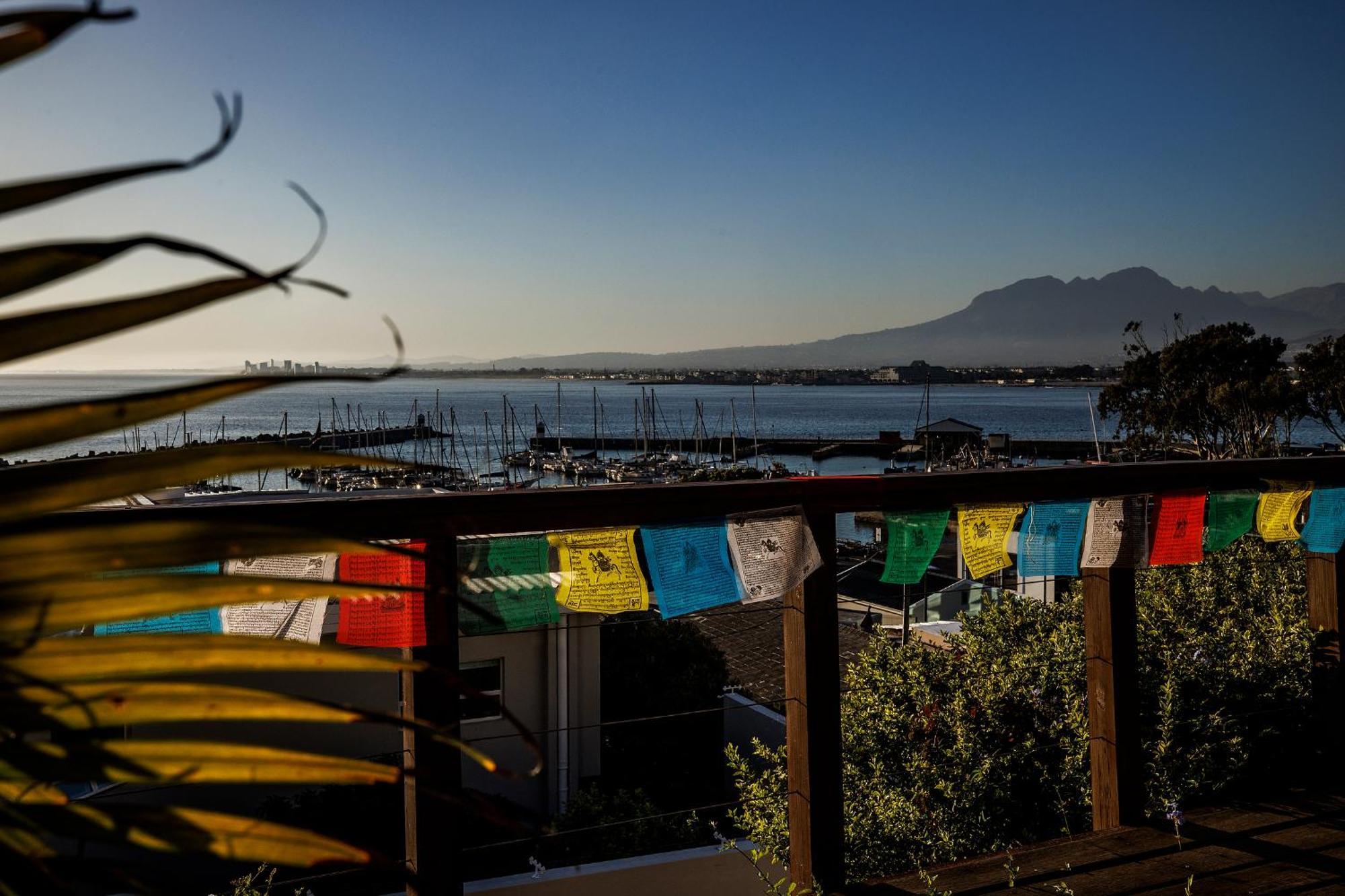 Cardamom Cottage, Sleeps 3 And 1 Min Walk To *