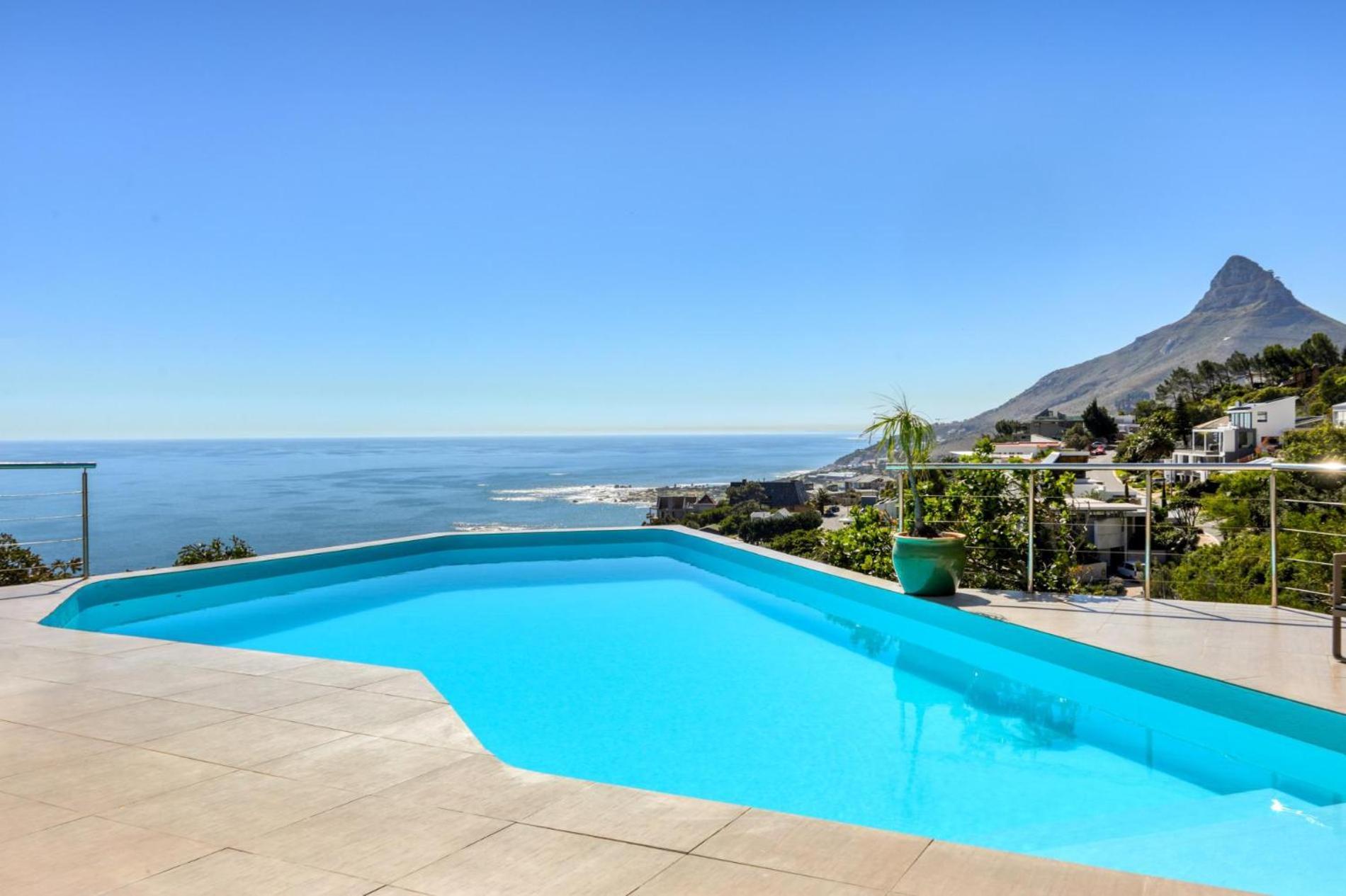Callisto - Camps Bay *