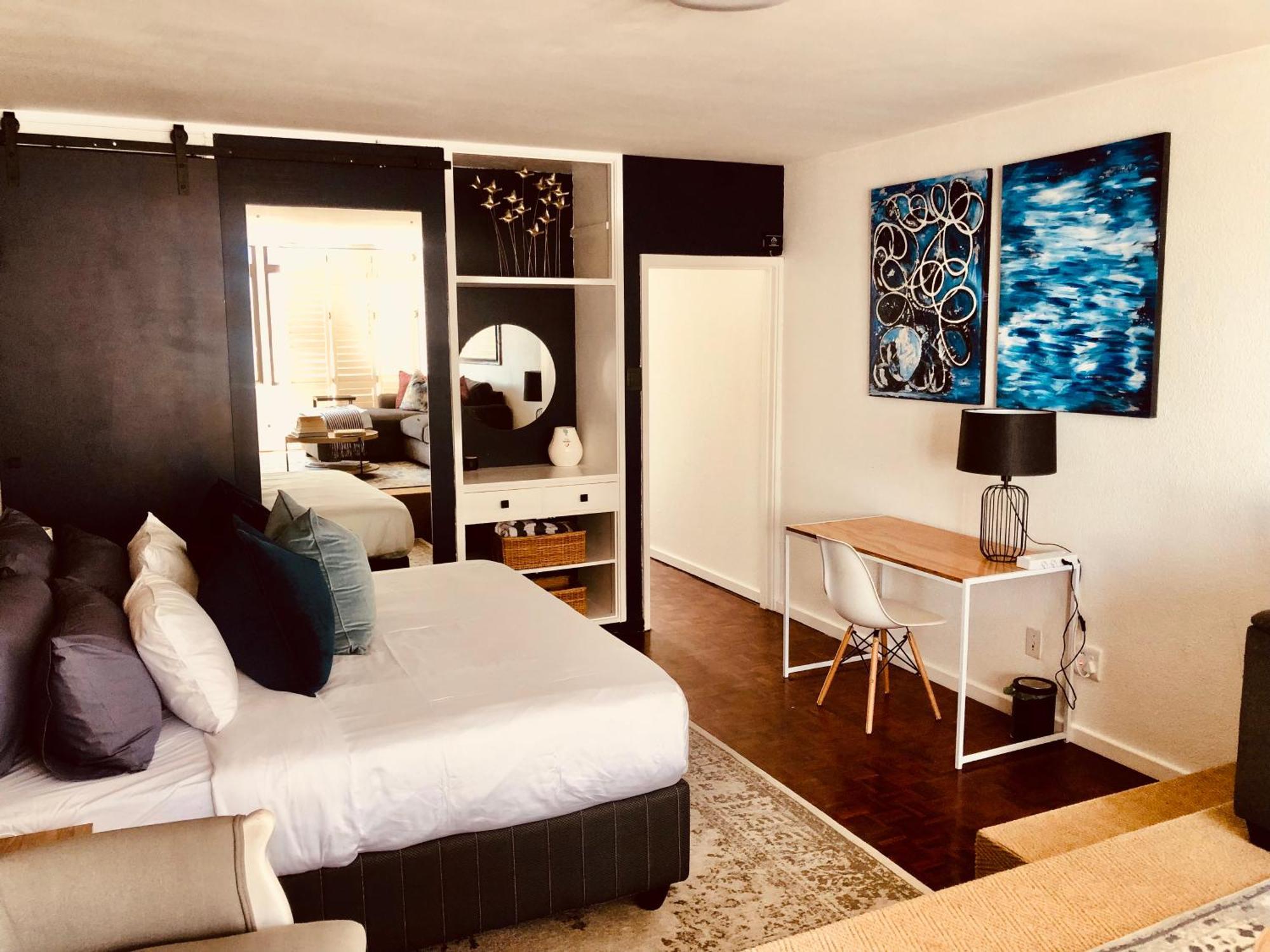 Blue In Mouille Point Apartment *