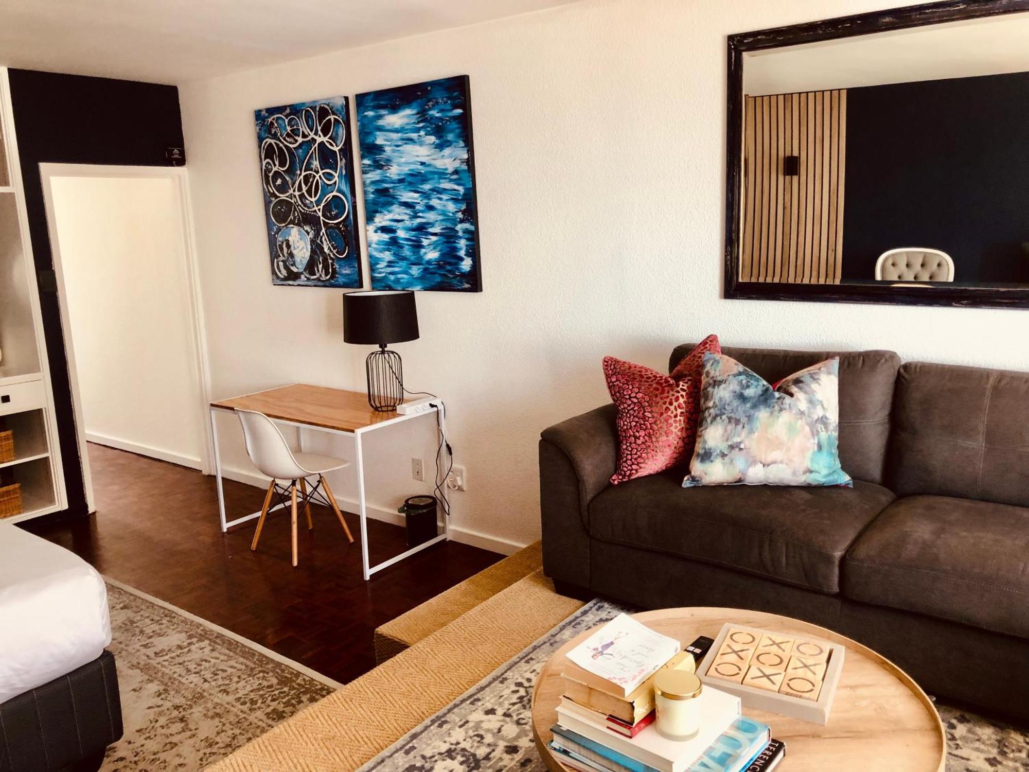 Apartment Blue In Mouille Point *