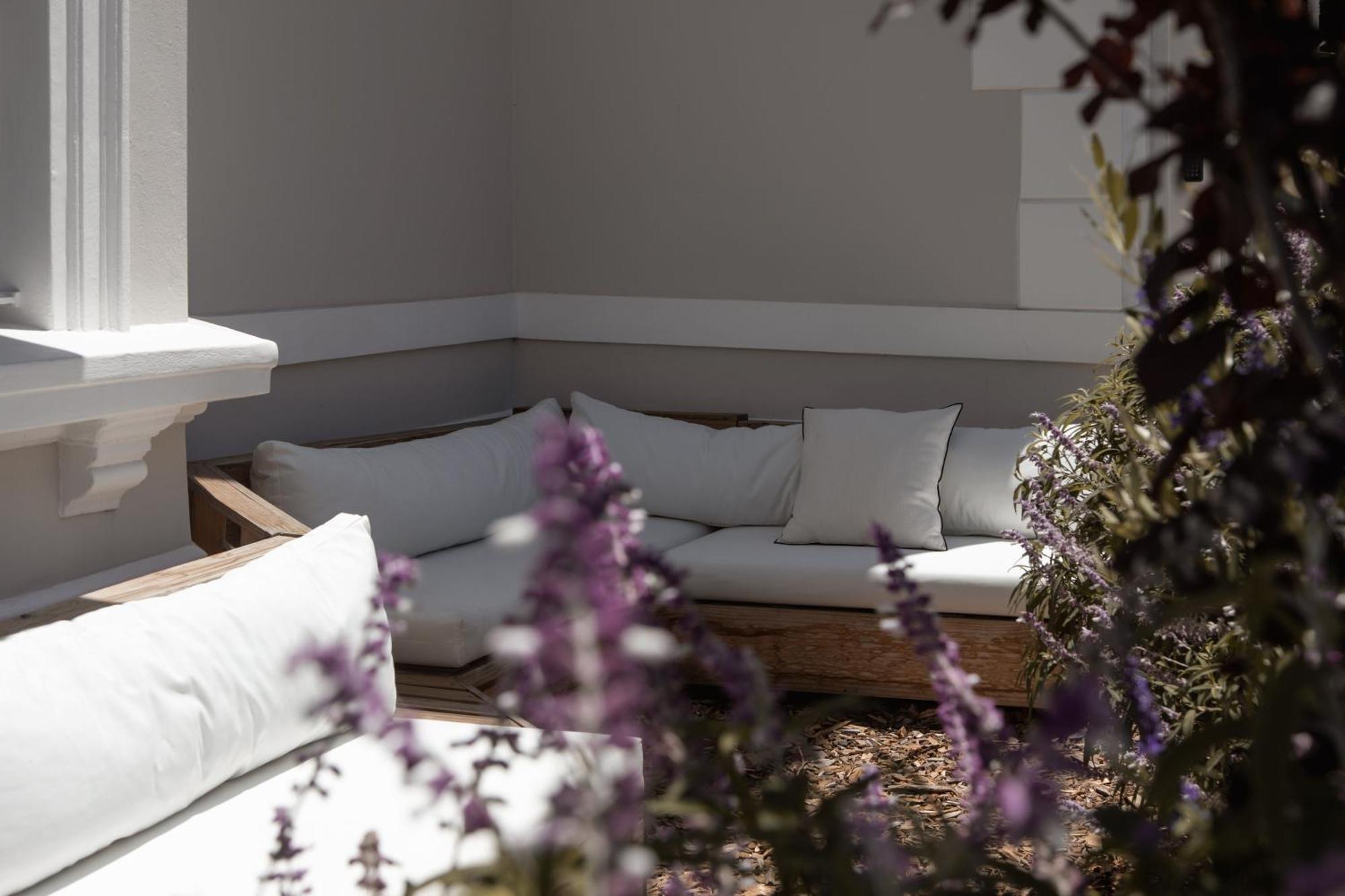 Noah House Hotel 4*