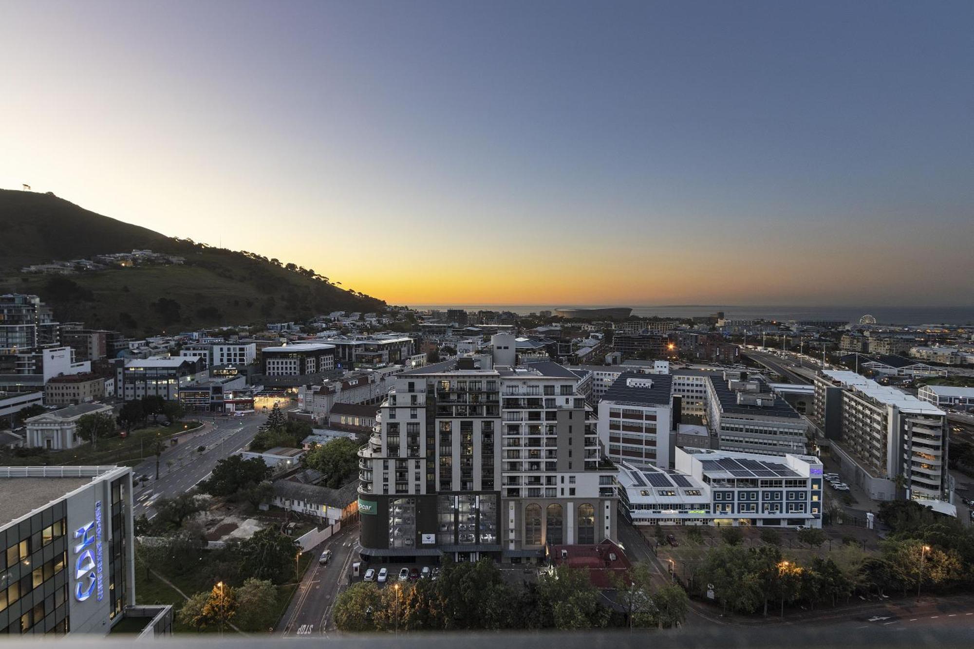 Apartment 16 On Bree Unit 2117