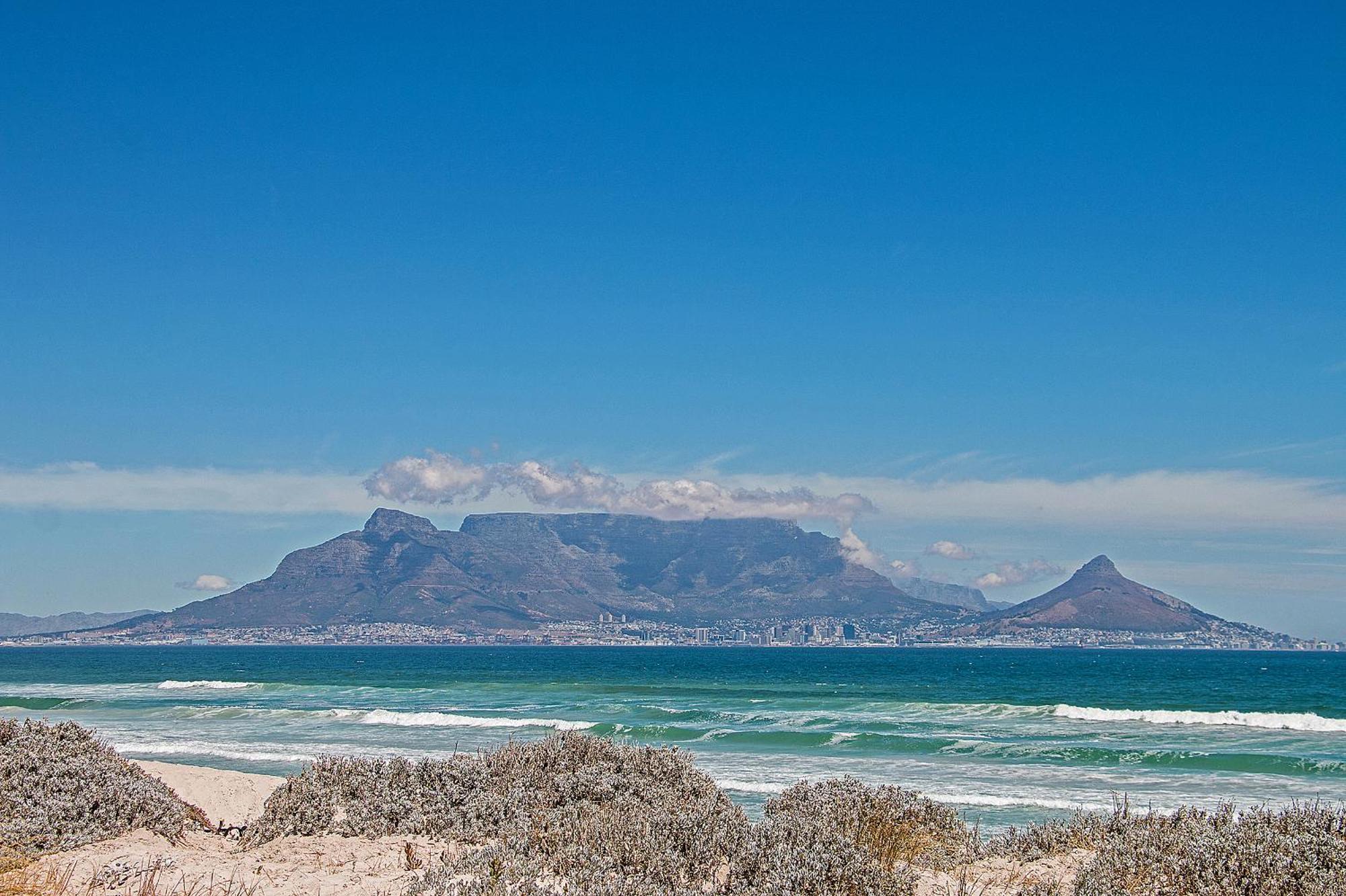 Blouberg Heights 1406 By Hostagents *
