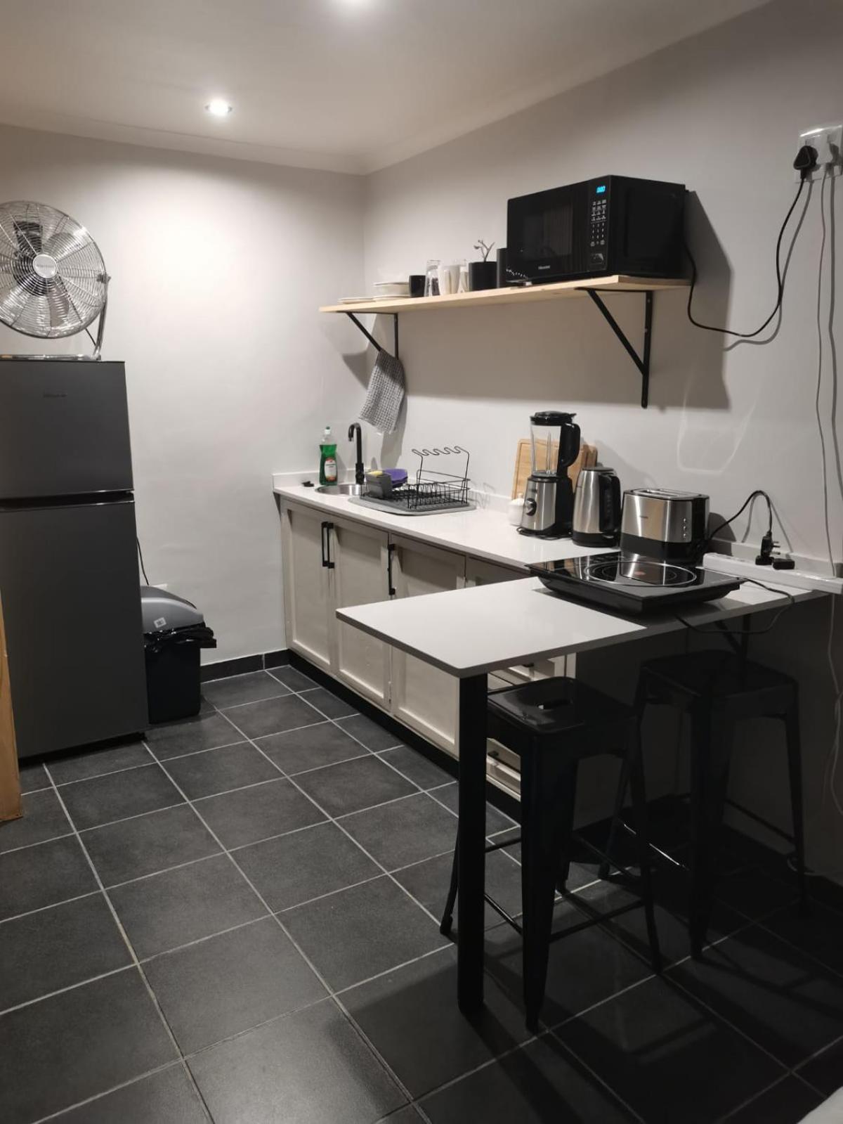 Ruach 5 Apartment