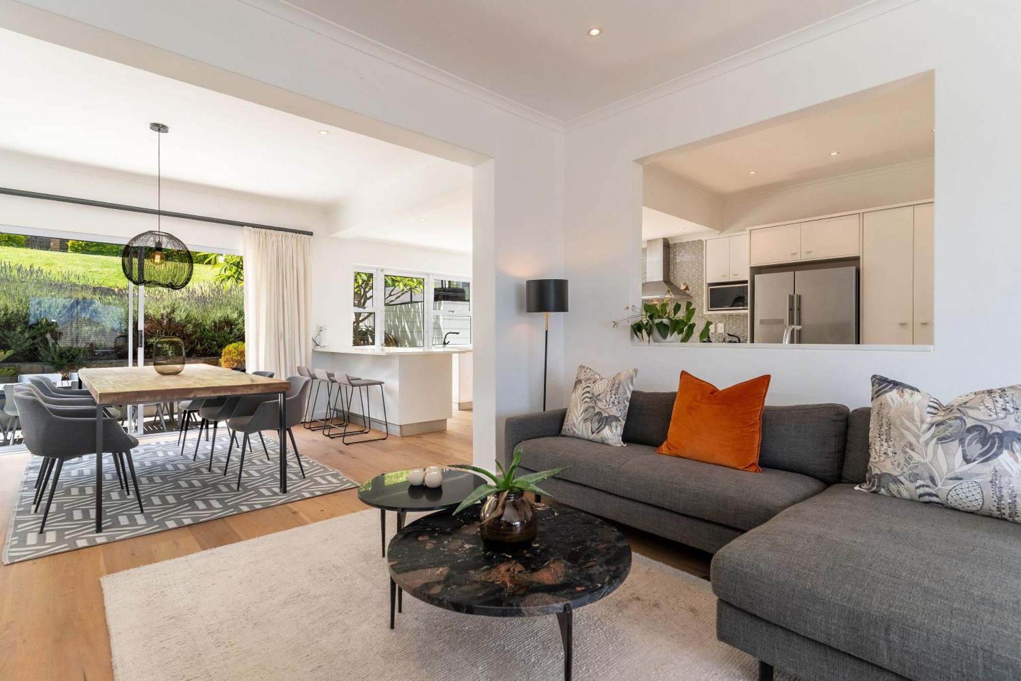 Camps Bay Deluxe - Luxury With Pool, Ocean & Mountain Views Villa *