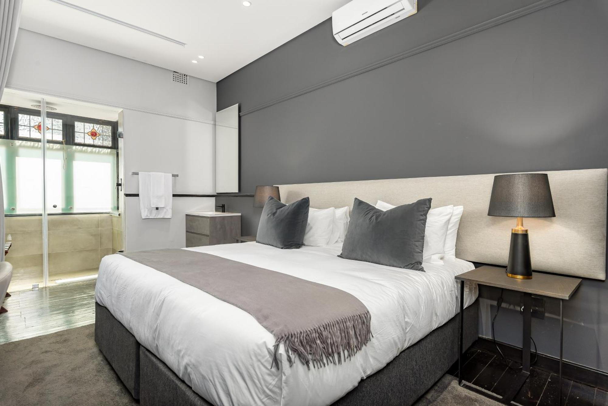 Calais Heritage House Apartment Cape Town