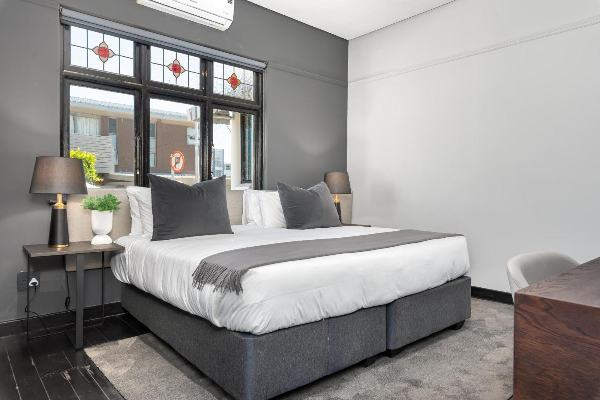 Calais Heritage House Apartment