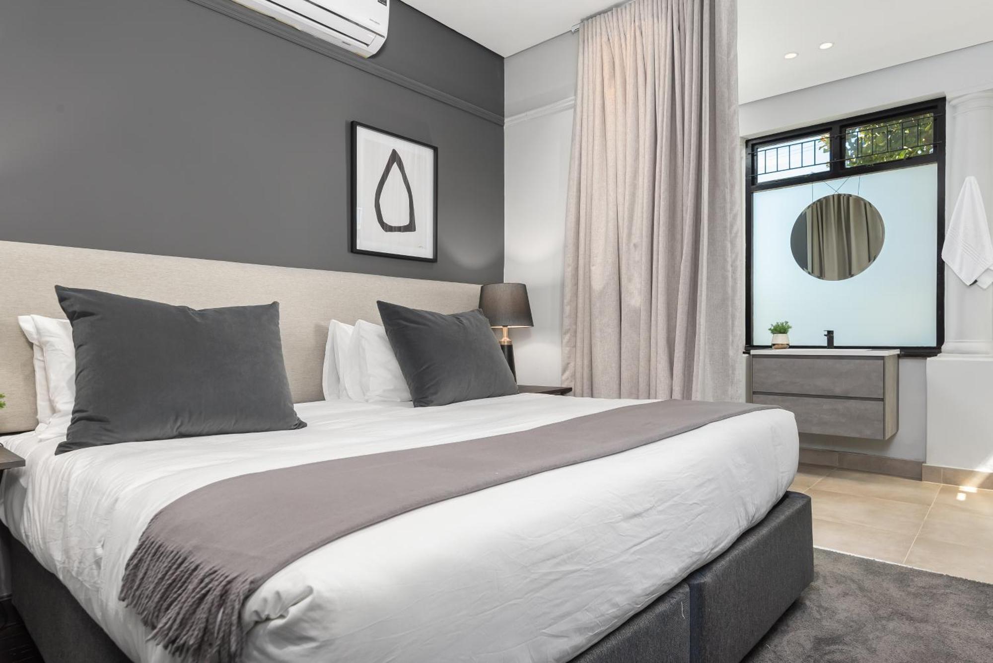 Calais Heritage House Apartment *