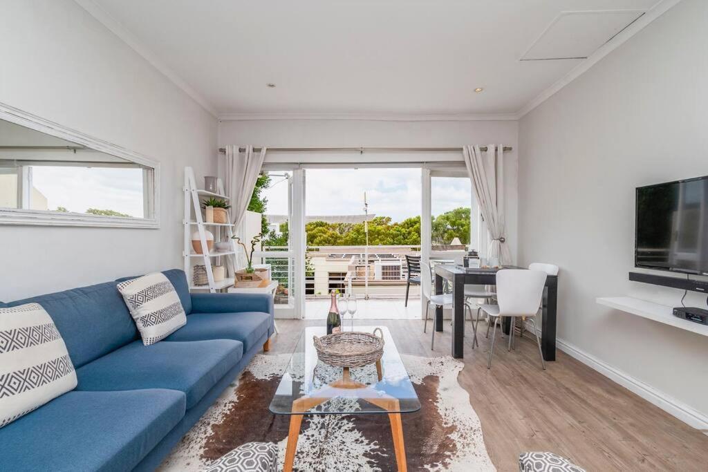Point Living With Stadium View Apartment *