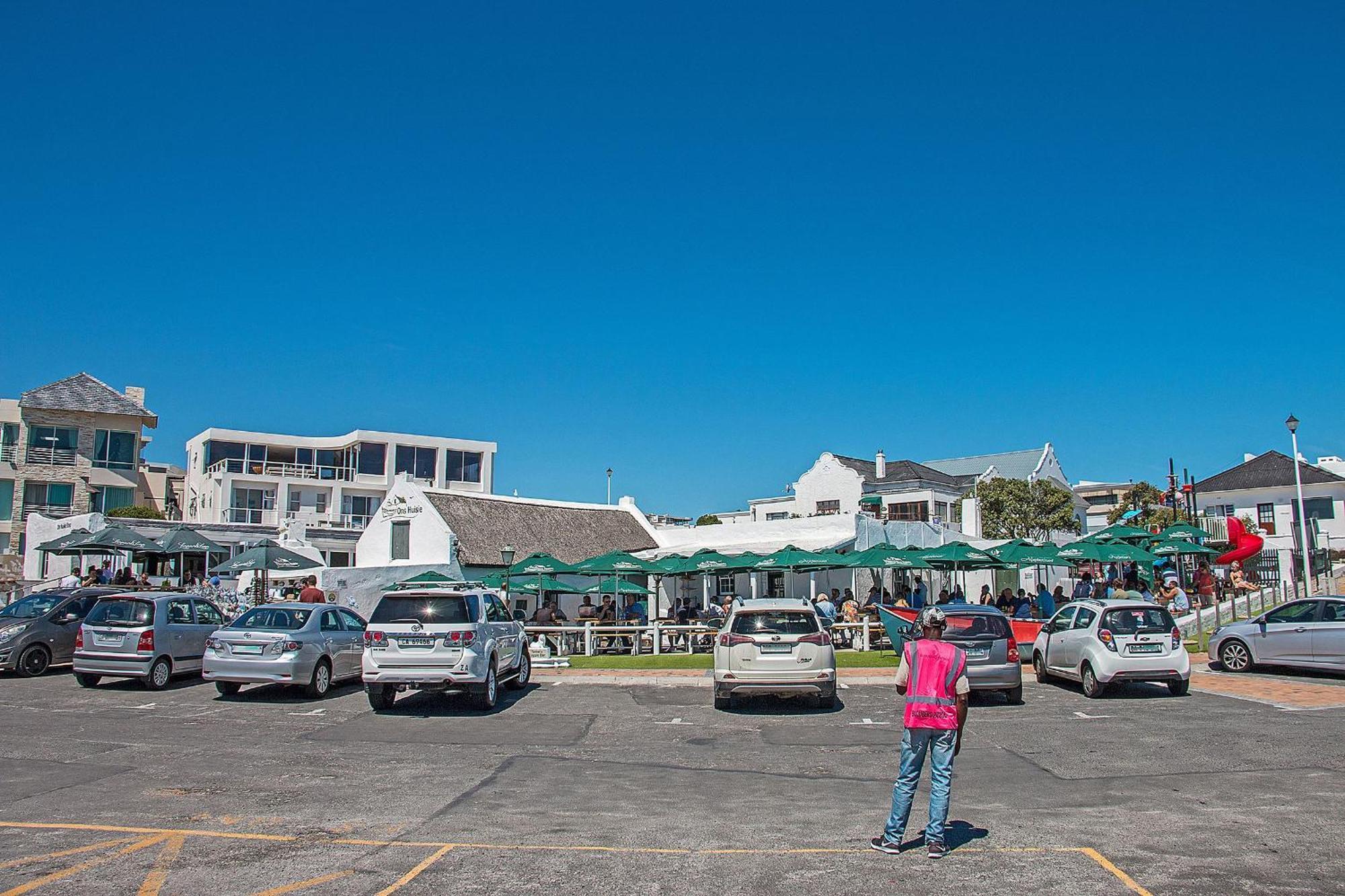 Eden On The Bay 117 By Hostagents Apartment Cape Town
