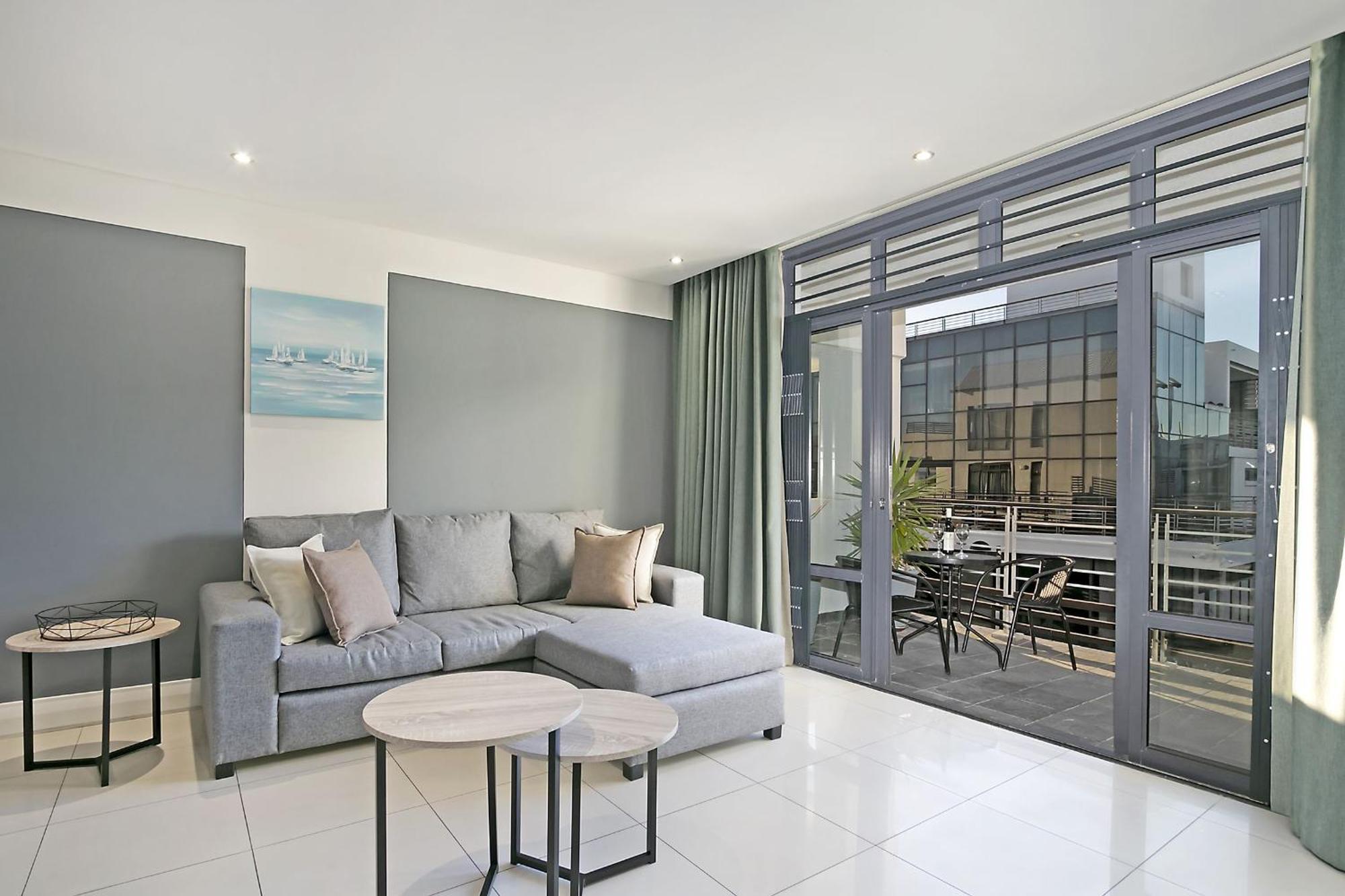 Apartment Eden On The Bay 117 By Hostagents