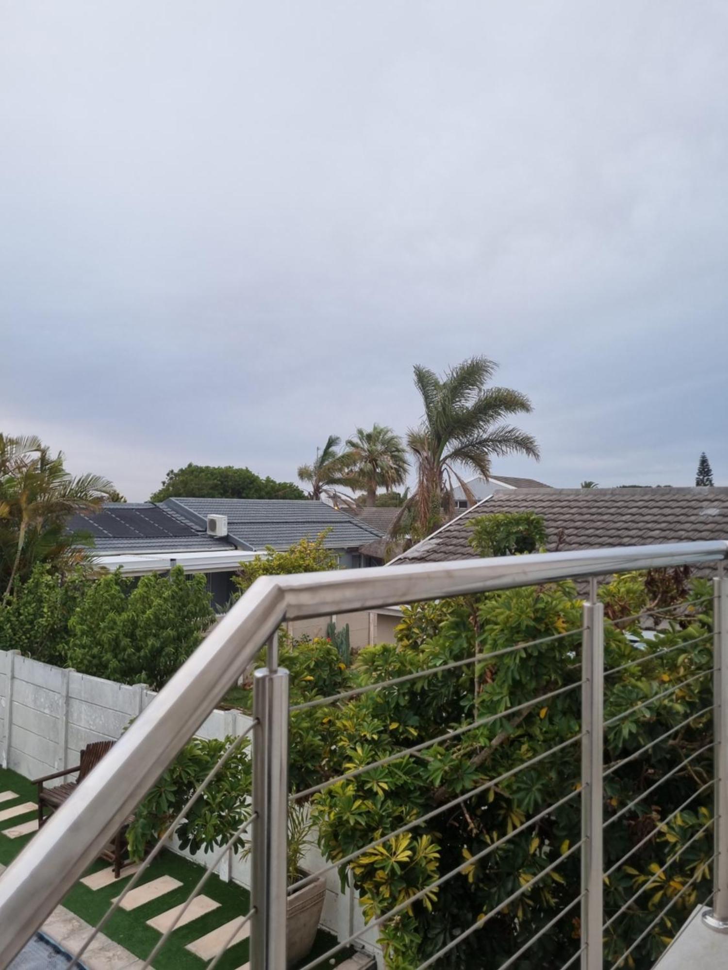 5 Antip Apartment *