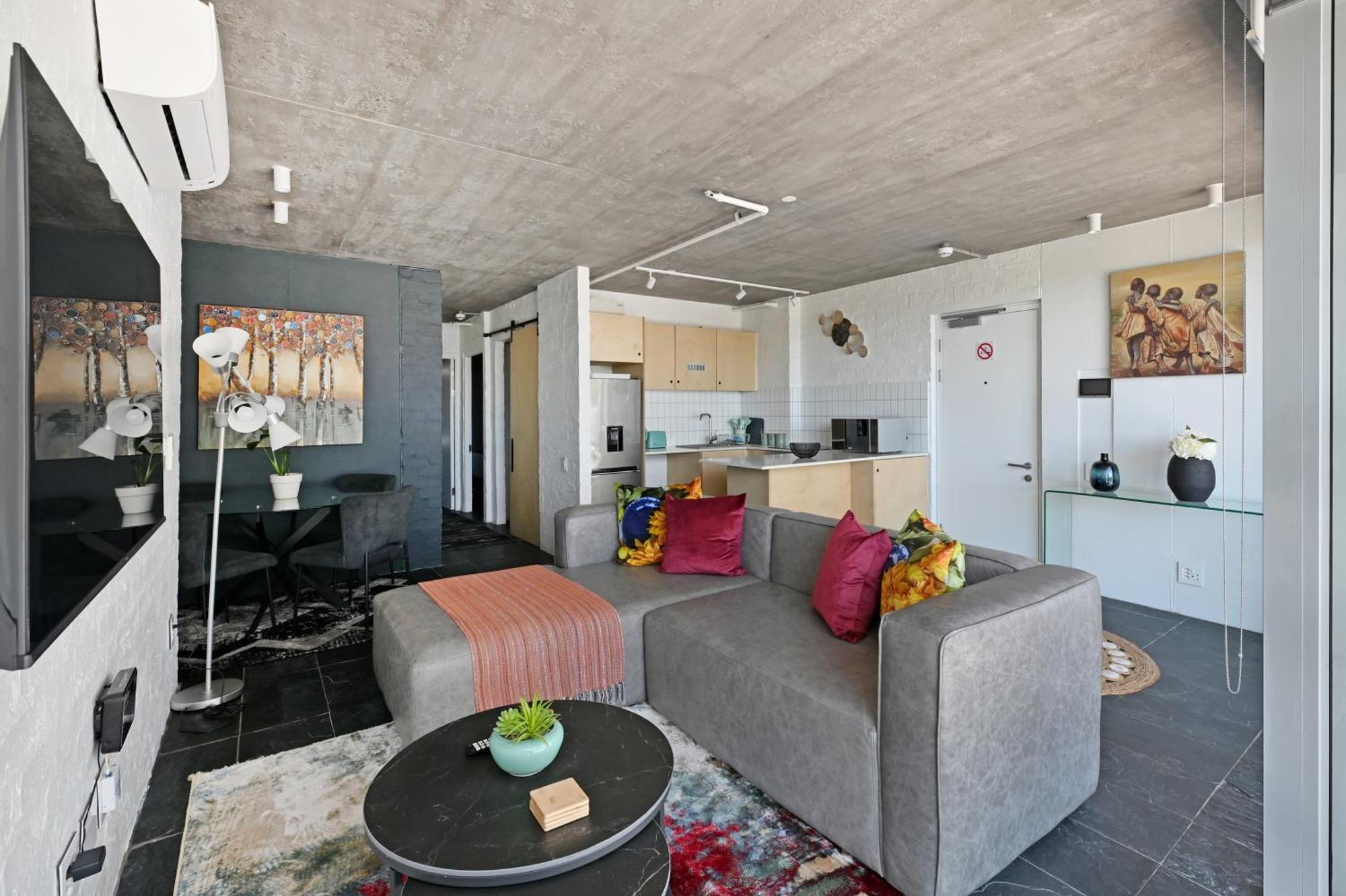 Bantry Bay 2bed 100m To *