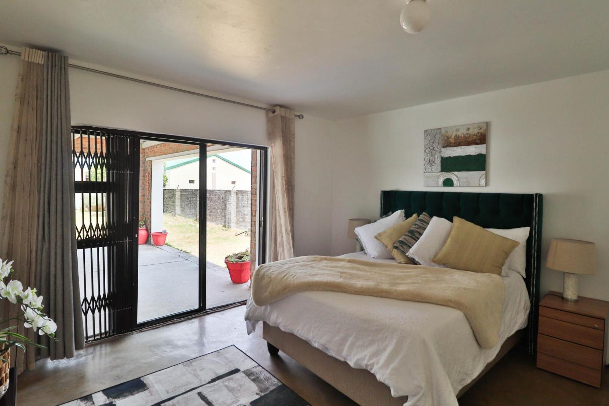 Fran's Oasis Cape Town
