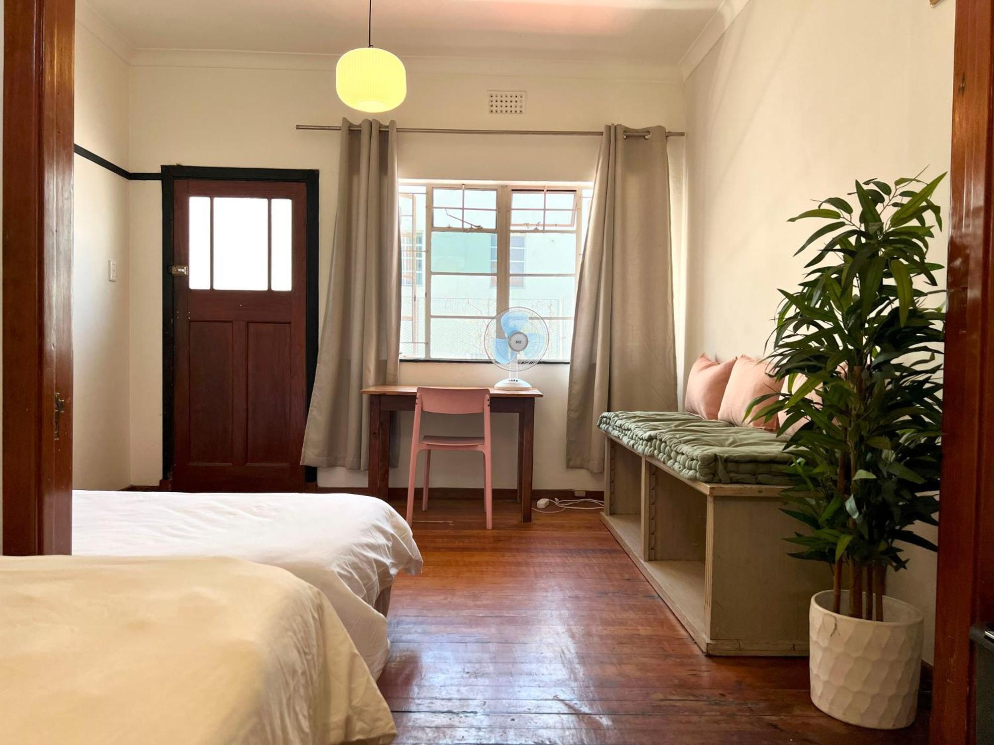 Long Street Backpackers (adults Only)