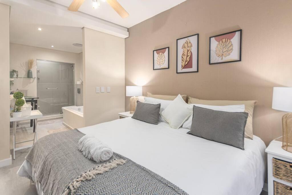 Apartment Infinity Sunset Beachfront *
