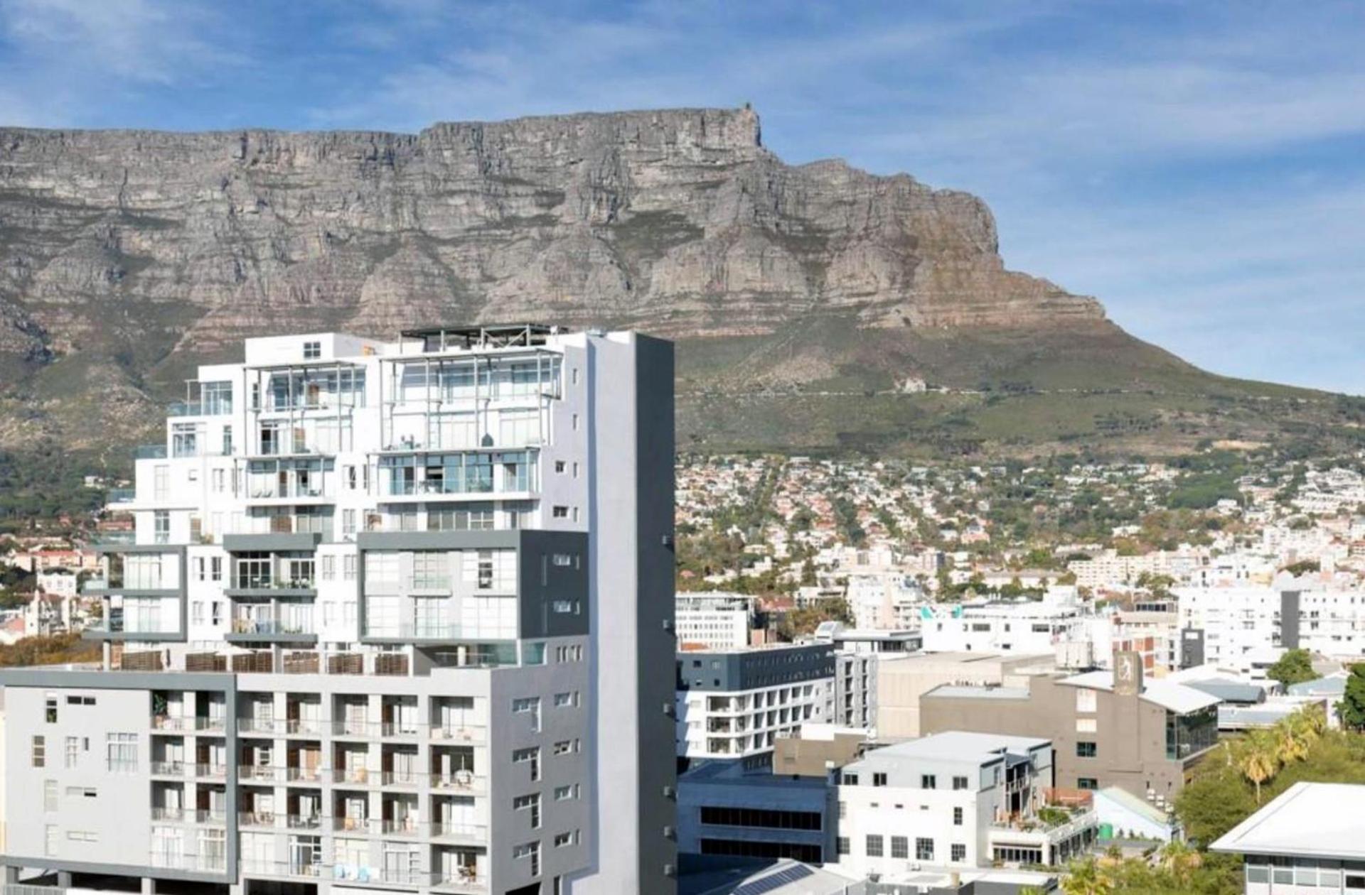Apartment Urban Pad With Cape View